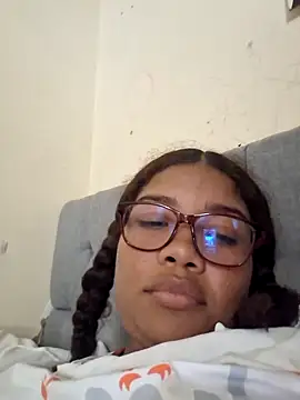 madelene online show from February 2026 10:15:01 PM