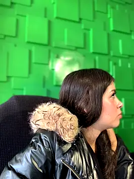 Linda LS online show from November 2025 01:55:01 PM