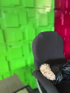 Linda LS online show from February 2026 06:38:01 PM