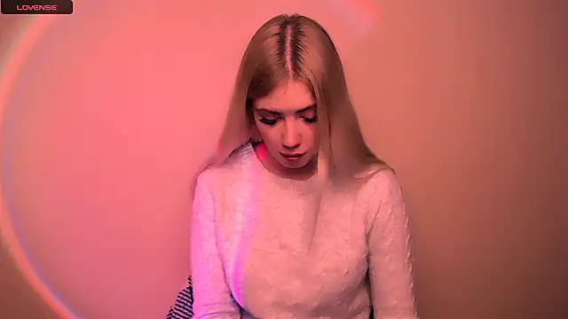 AliceHotty  online show from November 2025 07:51:01 AM