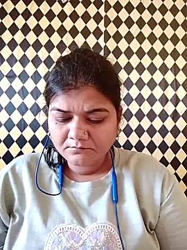 Meenu tiwari online show from October 2025 09:28:02 AM