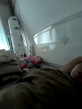 huanhuanaaaaa online show from April 2026 02:12:02 AM