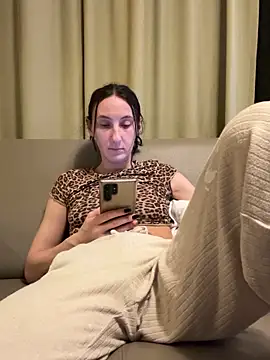 Emilia Mausi online show from February 2026 08:25:02 PM