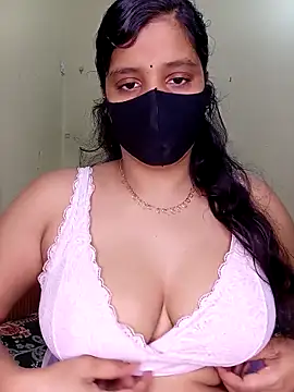 Snapshot of Rose-luckey chatting on May 2026 02:00:02 PM Rose-luckey online show from May 2026 02:00:02 PM