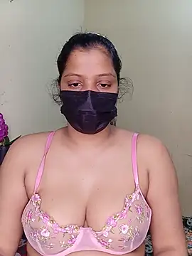 Snapshot of Rose-luckey chatting on June 2026 03:33:01 PM Rose-luckey online show from June 2026 03:33:01 PM