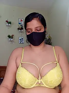 Snapshot of Rose-luckey chatting on July 2026 01:43:02 PM Rose-luckey online show from July 2026 01:43:02 PM
