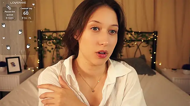 BeckyBurgh online show from September 2025 06:18:02 PM