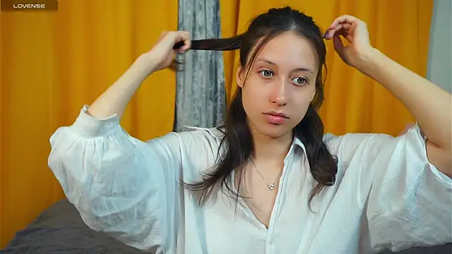 BeckyBurgh online show from October 2025 06:31:02 PM