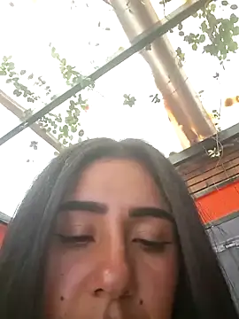 CAROLINE  07 online show from April 2026 07:11:02 PM