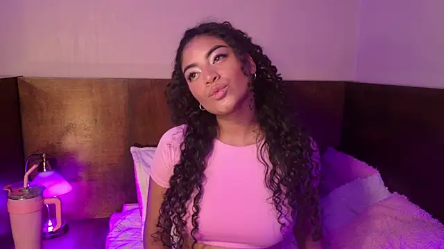 Carly Monroe  online show from October 2025 10:29:01 PM