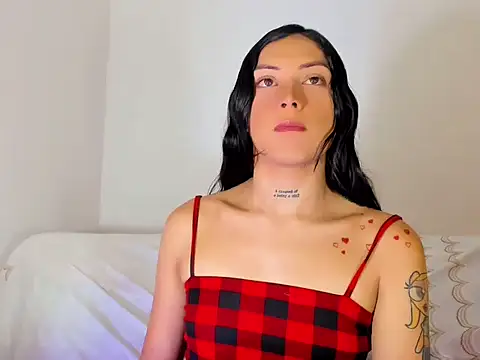 Megan Gil  online show from October 2025 01:06:02 AM