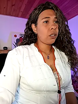 IVONNE COLLINS33 online show from March 2026 08:50:01 PM