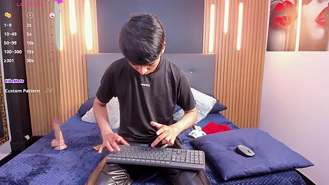 OnlyJos online show from October 2025 07:12:01 PM