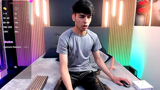 OnlyJos online show from November 2025 07:18:02 PM