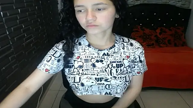 sofia ginevra online show from November 2025 12:59:03 PM