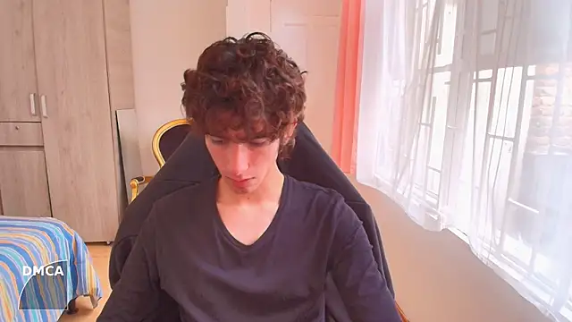 Nude Boy18 online show from September 2025 07:28:01 PM