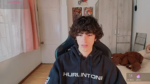 Nude Boy18 online show from December 2025 09:01:01 PM