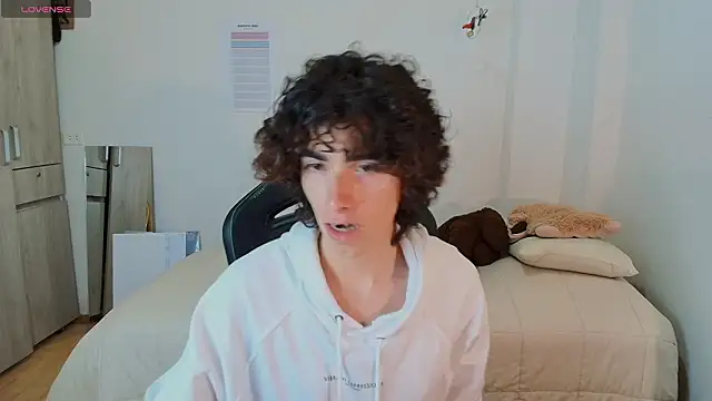 Nude Boy18 online show from February 2026 01:02:02 AM