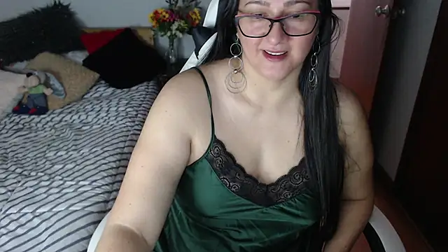 Aisha manzur online show from March 2026 09:11:01 PM