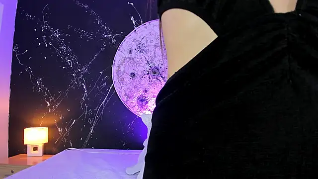 CarlySommers online show from October 2025 05:06:01 AM