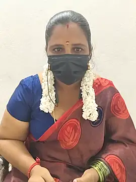 Snapshot of Tamil_Sweety chatting on August 2026 05:59:02 PM Tamil Sweety online show from August 2026 05:59:02 PM