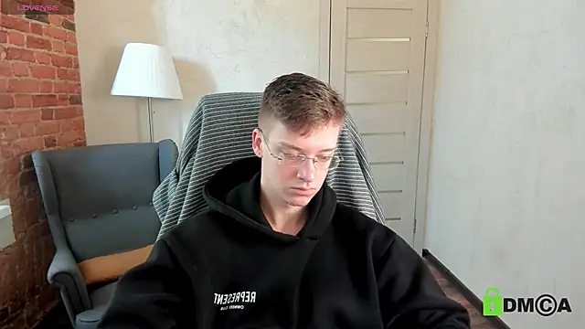 Snapshot of Harm_Dick chatting on September 2025 11:37:01 AM Harm Dick online show from September 2025 11:37:01 AM