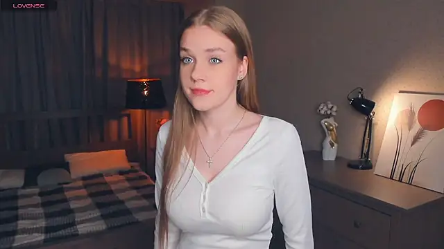 OdellaFrake online show from September 2025 08:20:01 PM