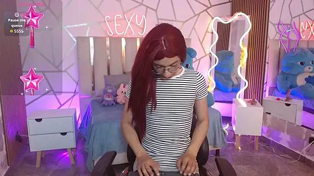 CYRUS TAY online show from November 2025 04:51:01 PM