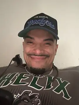 stoneyx420x online show from January 2026 05:07:02 PM