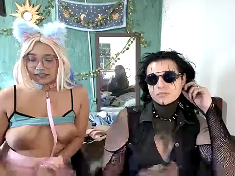 Snapshot of Angel_Duck chatting on September 2025 08:19:01 PM Angel Duck online show from September 2025 08:19:01 PM