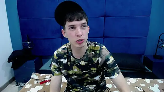 Jheampiiero online show from September 2025 01:09:01 AM