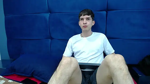 Jheampiiero online show from October 2025 01:43:02 PM