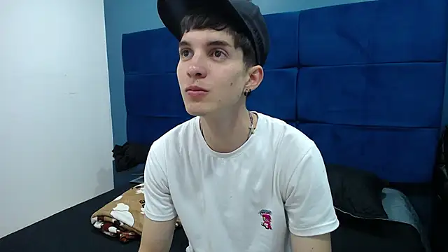 Jheampiiero online show from October 2025 12:49:02 PM