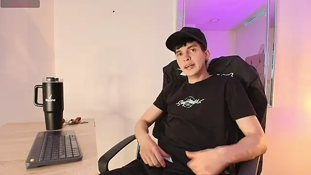 Jheampiiero online show from March 2026 09:00:02 PM