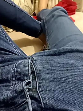 Snapshot of OGUZOZAN chatting on September 2025 06:41:02 PM OGUZOZAN online show from September 2025 06:41:02 PM