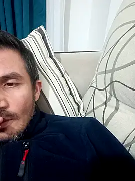 Snapshot of OGUZOZAN chatting on October 2025 05:41:02 PM OGUZOZAN online show from October 2025 05:41:02 PM