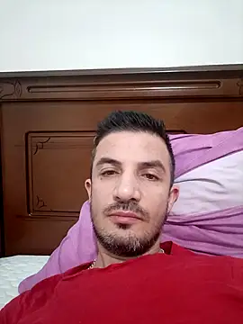 Snapshot of OGUZOZAN chatting on October 2025 02:14:02 AM OGUZOZAN online show from October 2025 02:14:02 AM