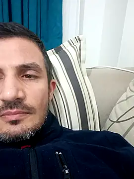 Snapshot of OGUZOZAN chatting on November 2025 07:47:01 PM OGUZOZAN online show from November 2025 07:47:01 PM