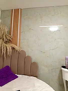 lanarios online show from October 2025 04:22:02 AM