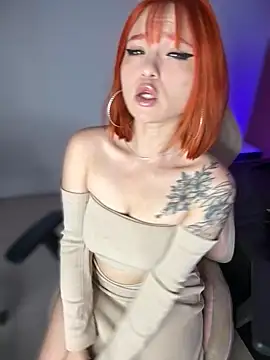 Snapshot of Alysson_LS chatting on October 2025 02:00:01 AM Alysson LS online show from October 2025 02:00:01 AM