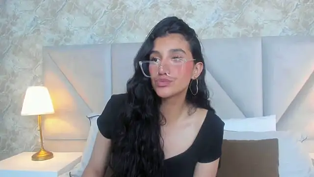 ValentiinaCruz online show from October 2025 10:21:01 PM