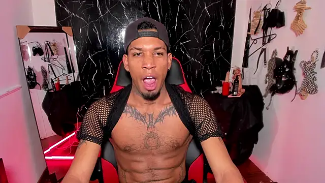 Snapshot of DIEGO_WICKED chatting on September 2025 02:11:02 AM DIEGO WICKED online show from September 2025 02:11:02 AM