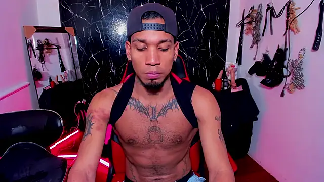 Snapshot of DIEGO_WICKED chatting on September 2025 05:29:01 AM DIEGO WICKED online show from September 2025 05:29:01 AM