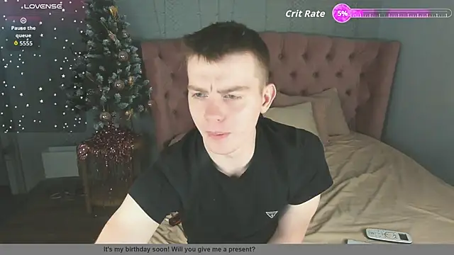 Happydeimos online show from December 2025 11:01:02 PM