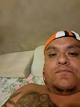 Snapshot of 825Danie chatting on October 2025 09:27:01 PM 825Danie online show from October 2025 09:27:01 PM