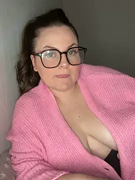 whitequeen xxx online show from November 2025 09:14:02 PM