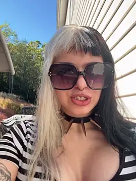 Paige Turner online show from October 2025 06:16:02 PM