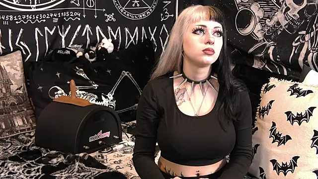 Paige Turner online show from April 2026 12:42:02 AM