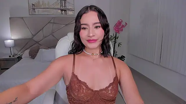 Saskia litt online show from November 2025 03:45:02 AM