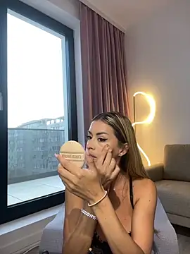  Luxie  online show from October 2025 06:14:01 AM